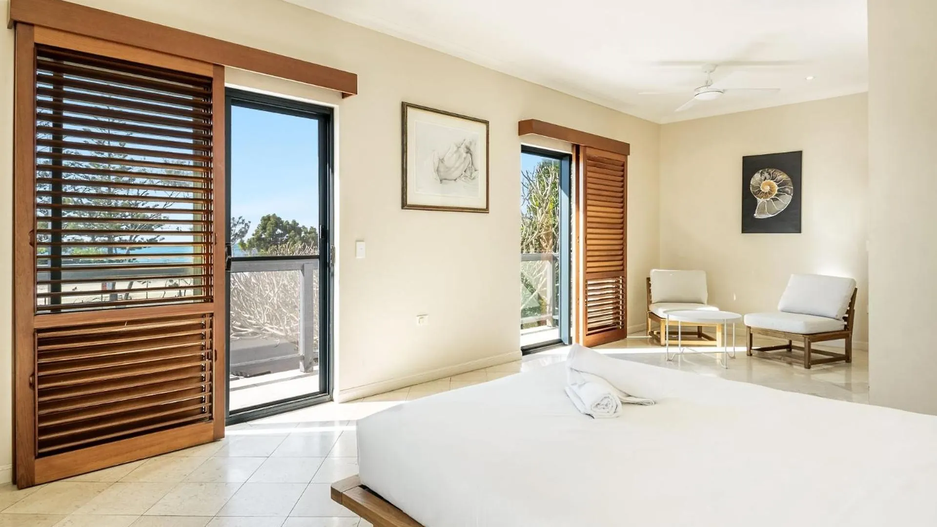 Apartment Beach Front Beach Break 2 Byron Bay Australia